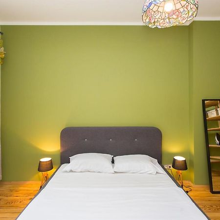 סופיה Colorful 2Bdr Apartment In The City Center מראה חיצוני תמונה