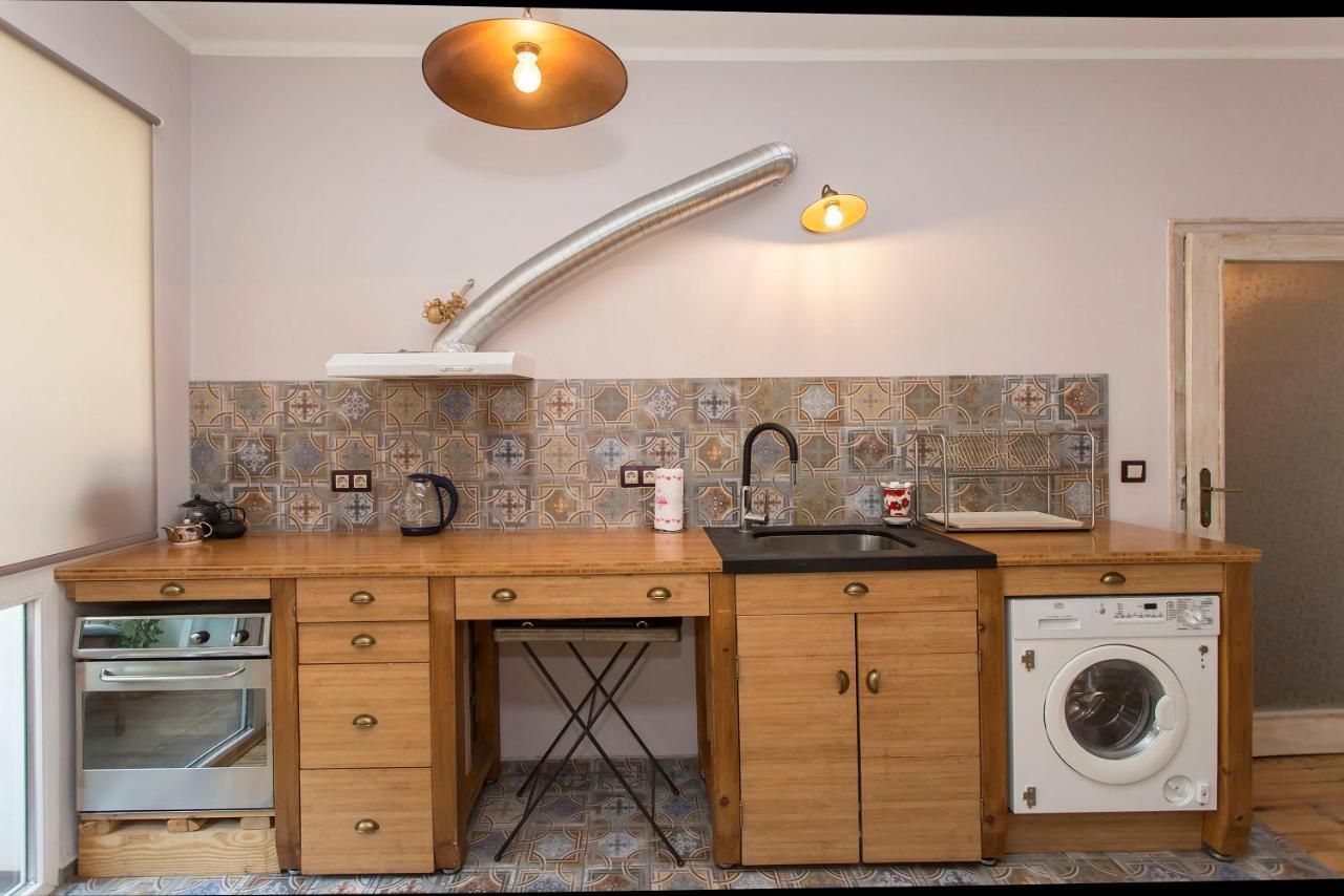 סופיה Colorful 2Bdr Apartment In The City Center מראה חיצוני תמונה
